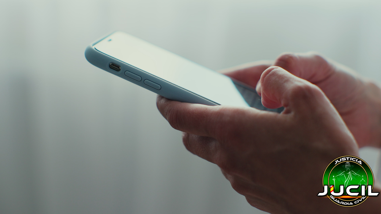 Pantalla de la aplicación de gestión de bajas médicas con advertencia de diagnóstico incorrecto