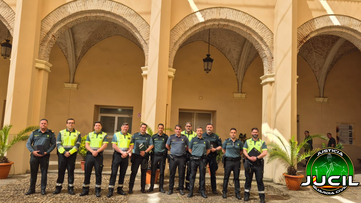 Reunión de representantes de JUCIL y otras asociaciones con el Jefe del Sector de Tráfico de Extremadura para tratar cuestiones operativas y laborales