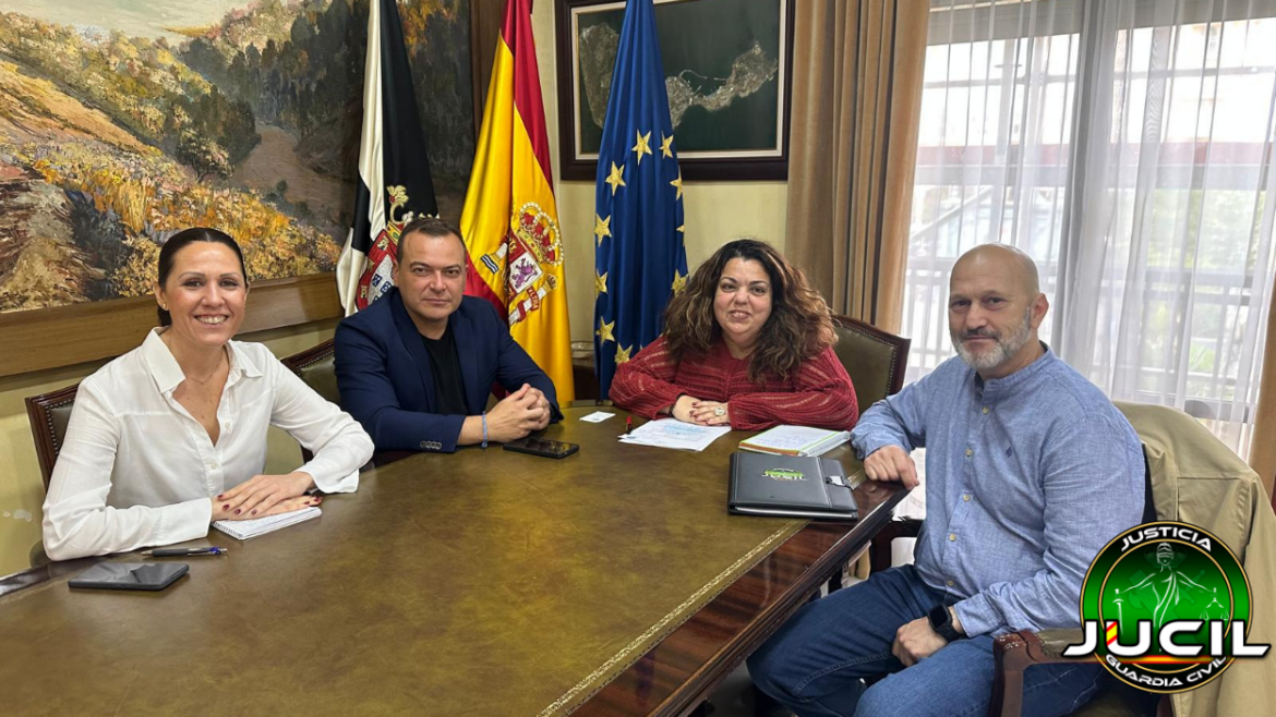 Representantes de JUCIL reunidos con la Delegada del Gobierno en Ceuta para abordar la falta de medios antes de la Operación Paso del Estrecho