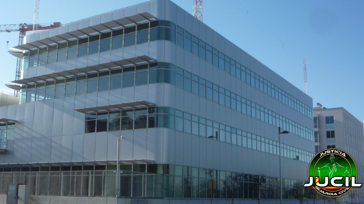 Reunión de representantes de JUCIL con el Jefe de la Comandancia de Tarragona para tratar mejoras en cuarteles, turnos y condiciones operativas