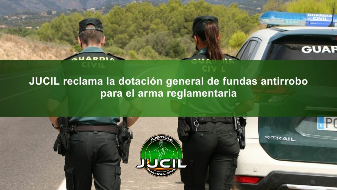 Guardia civil con funda antirrobo para el arma reglamentaria, símbolo de seguridad y protección individual en intervenciones policiales
